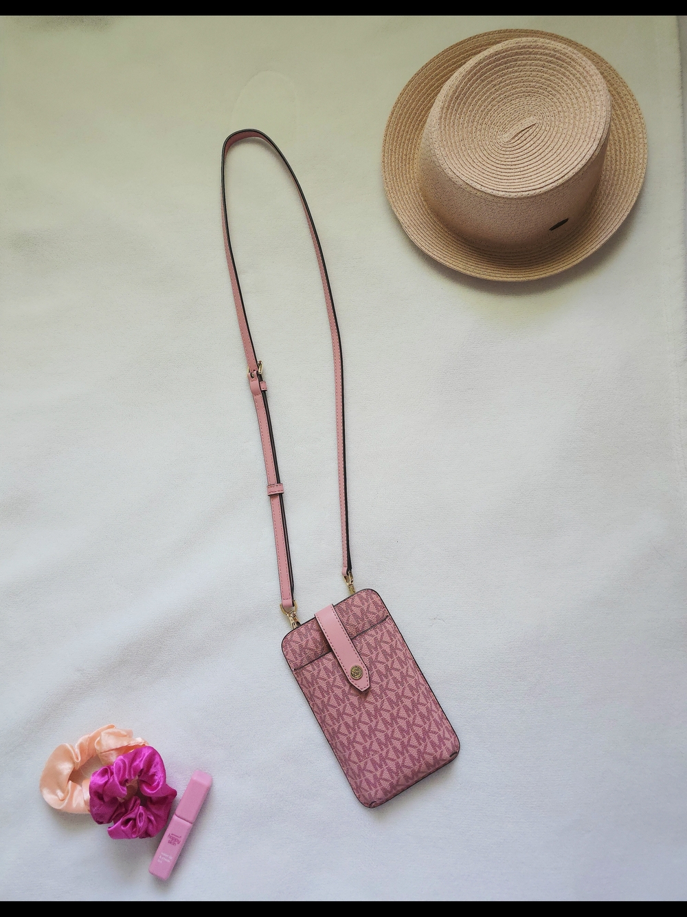 Michael Kors Pink Logo Smartphone Crossbody Bag